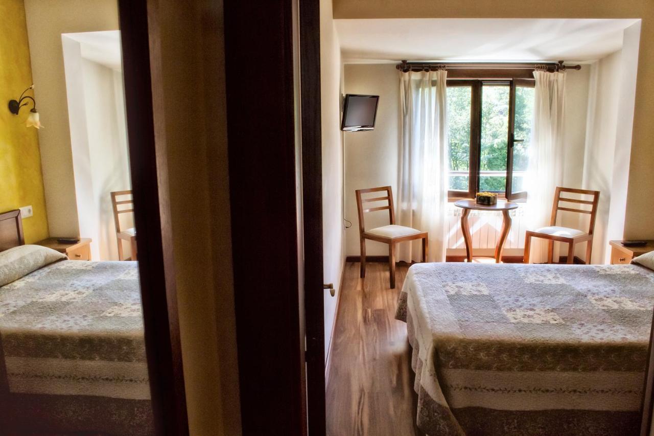 Onís Hotel Covadonga מראה חיצוני תמונה