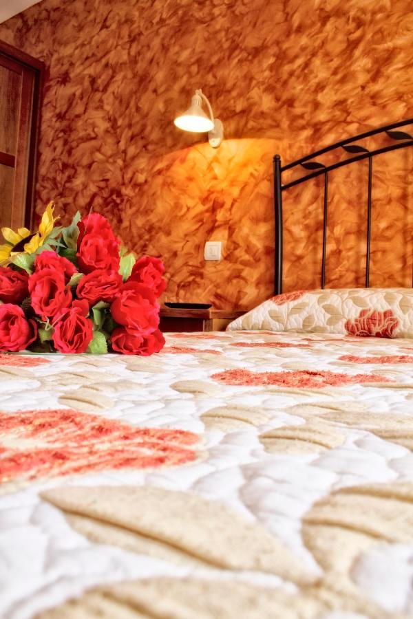 Onís Hotel Covadonga מראה חיצוני תמונה